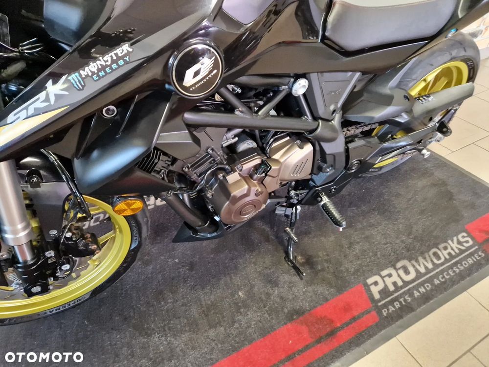 QJMOTOR SRK 700 - 15