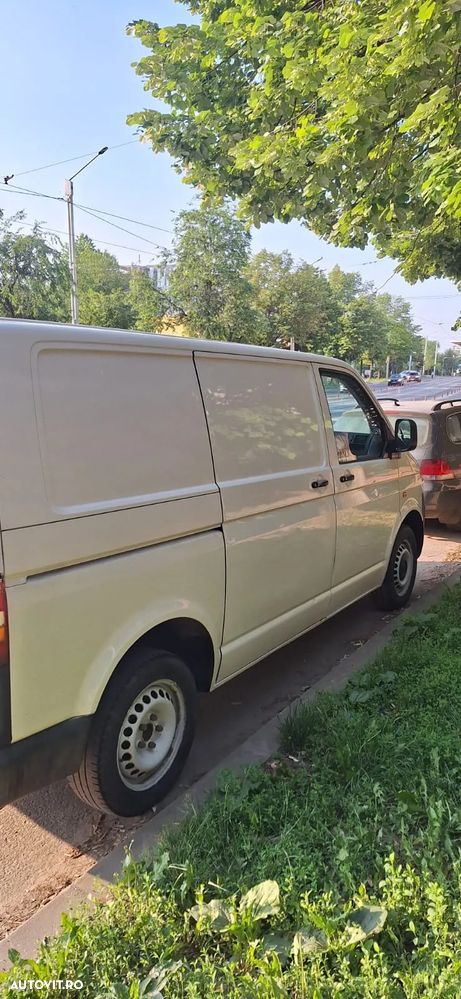 Volkswagen Transporter Caravelle Comfortline Scurt - 4