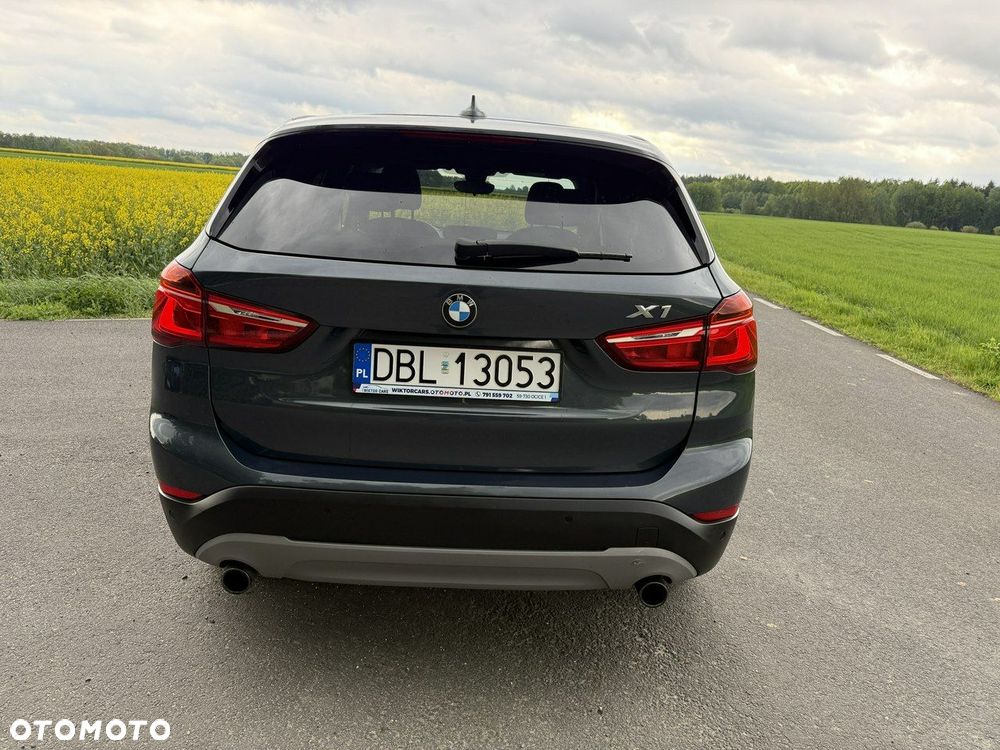 BMW X1 xDrive20i Advantage - 15