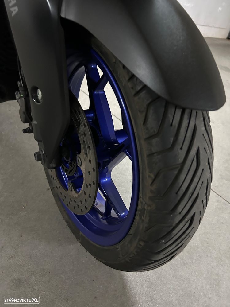 Yamaha X-Max Tech max - 11