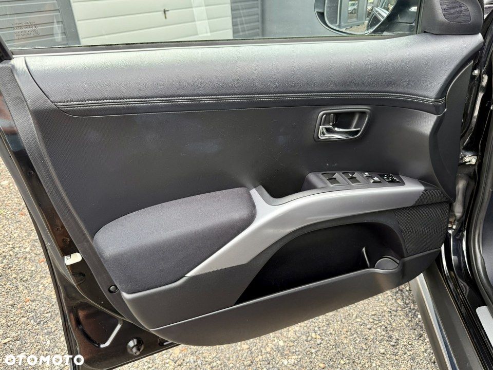 Mitsubishi Outlander 2.0 2WD XTRA - 16