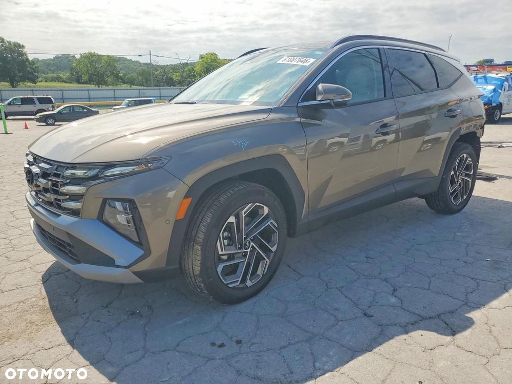 Hyundai Tucson - 2