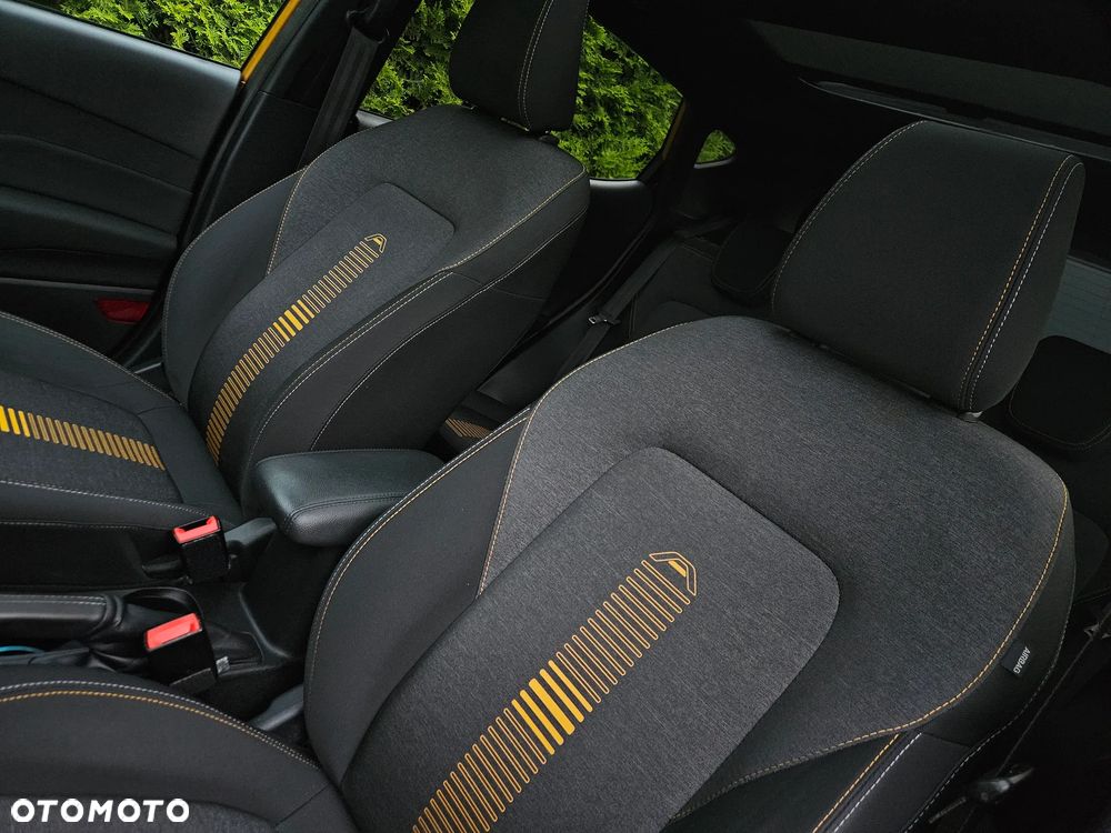 Ford Fiesta 1.0 EcoBoost S&S ACTIVE COLOURLINE - 28