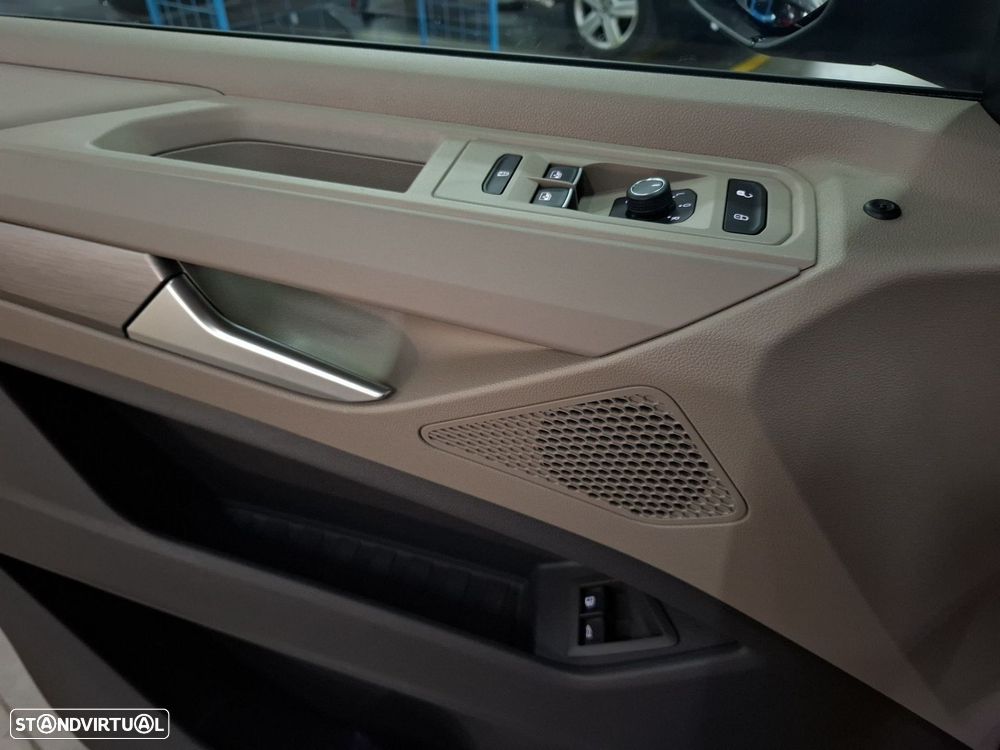 VW Multivan 1.5 TSI e-Hybrid Life DSG - 25