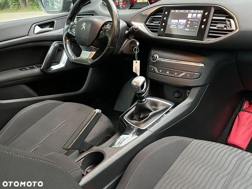 Peugeot 308 1.6 e-HDi Access STT - 16