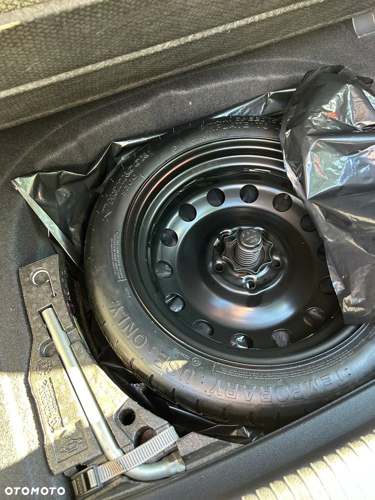 Volkswagen Golf - 17