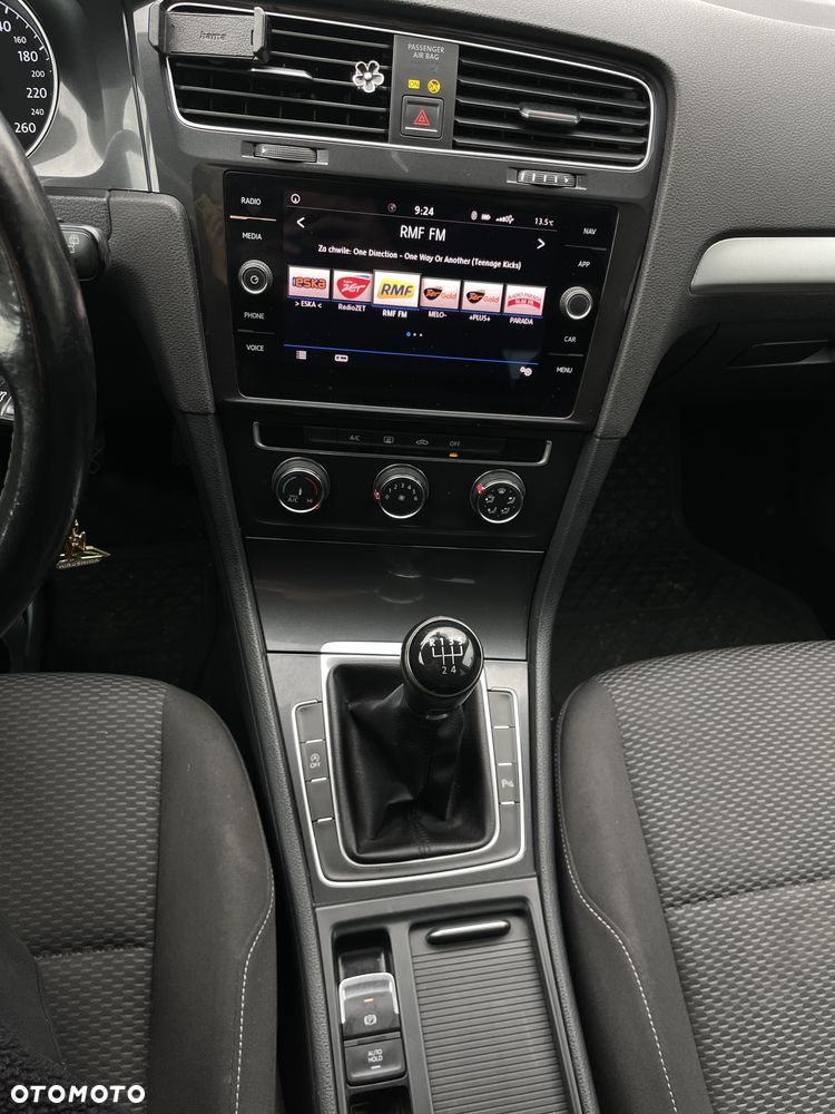 Volkswagen Golf 1.6 TDI Trendline - 12