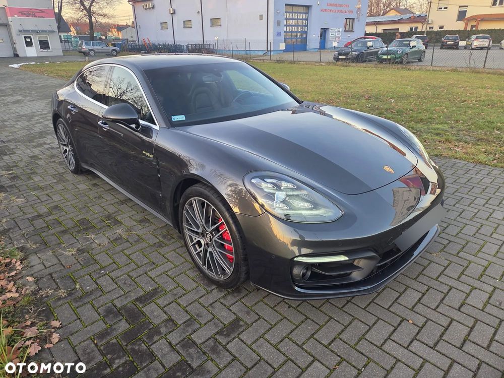 Porsche Panamera 4S - 9