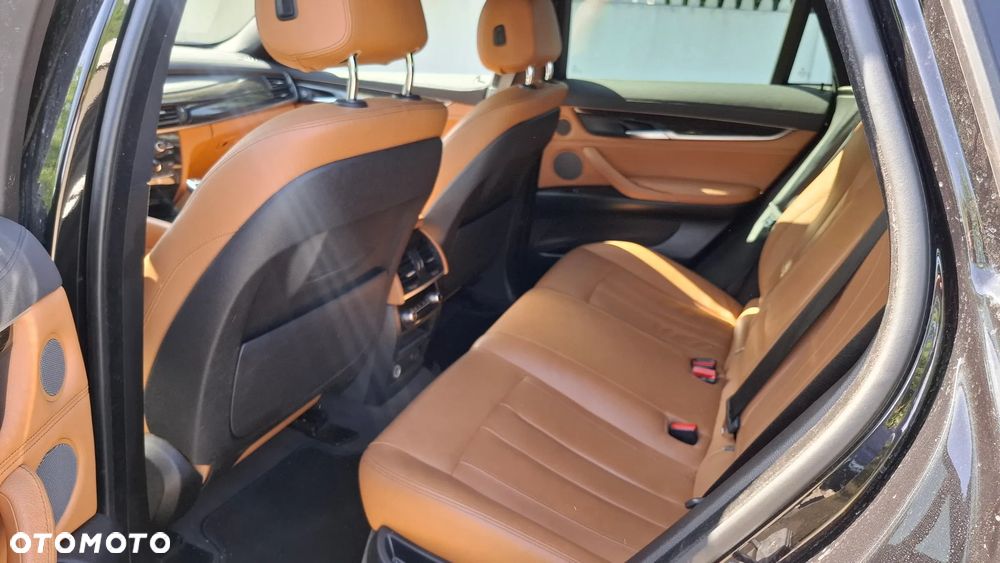 BMW X6 35i xDrive - 8