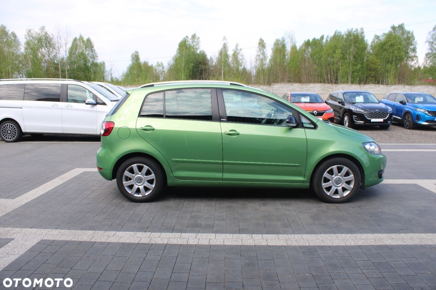 Volkswagen Golf Plus - 11