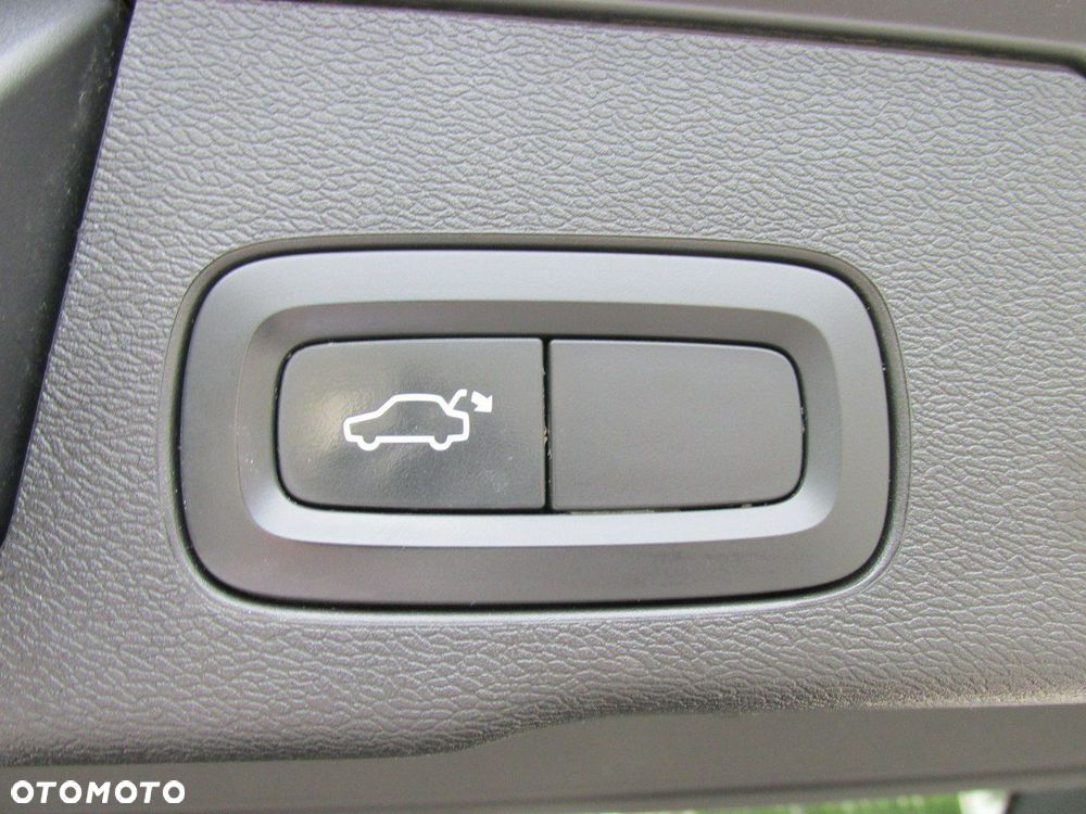 Volvo XC 60 D3 Momentum Pro - 13