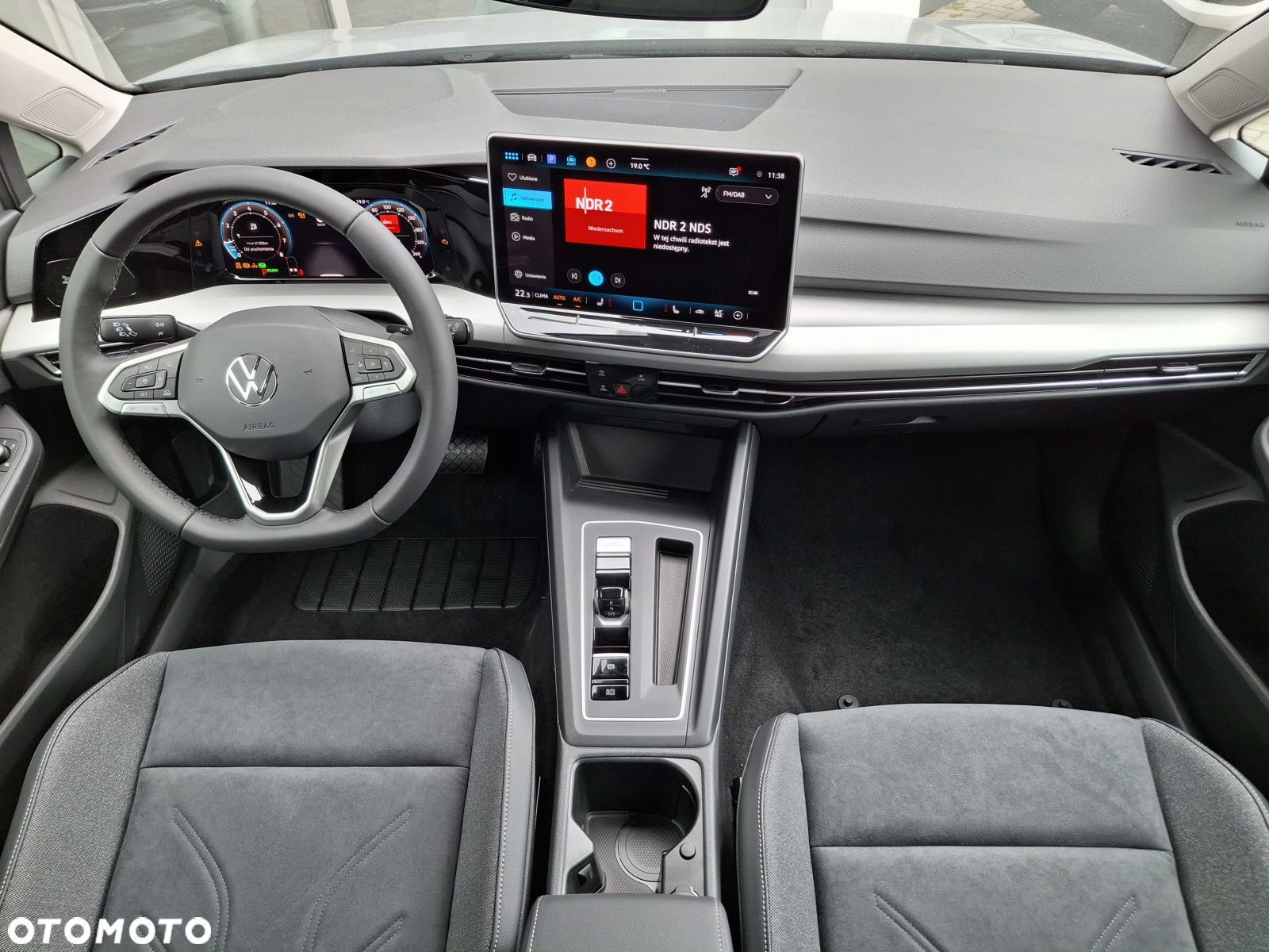 Volkswagen Golf - 9