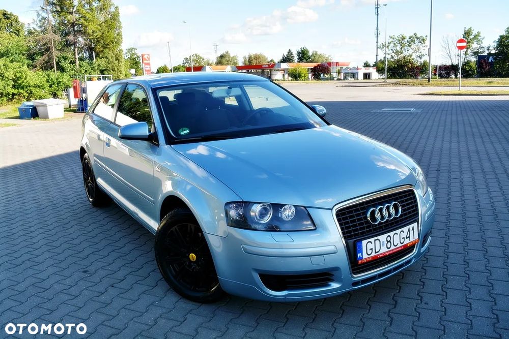 Audi A3 3-drzwiowe 1.6 tiptronic Attraction - 3
