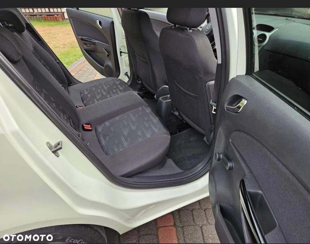 Opel Corsa 1.4 16V Enjoy - 11