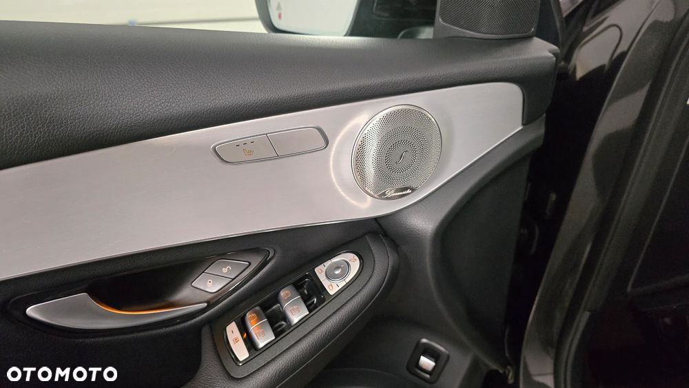 Mercedes-Benz GLC 300 de 4Matic 9G-TRONIC AMG Line Plus - 12