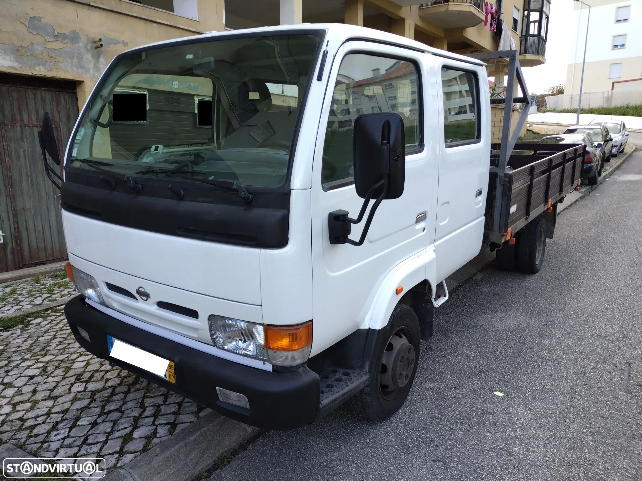 Nissan Cabstar E 110 - 1
