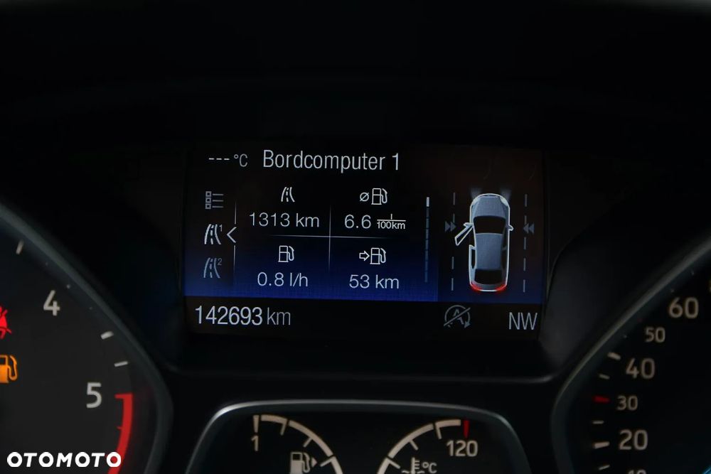Ford Kuga 2.0 TDCi 2x4 ST-Line - 26