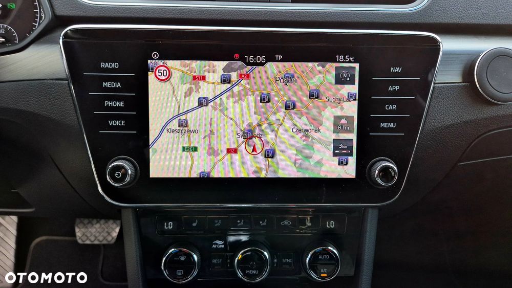 Skoda Superb 2.0 TDI DSG Sportline - 18