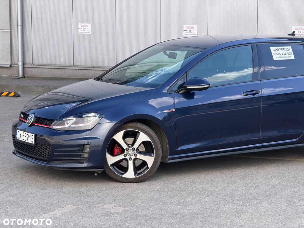Volkswagen Golf - 7