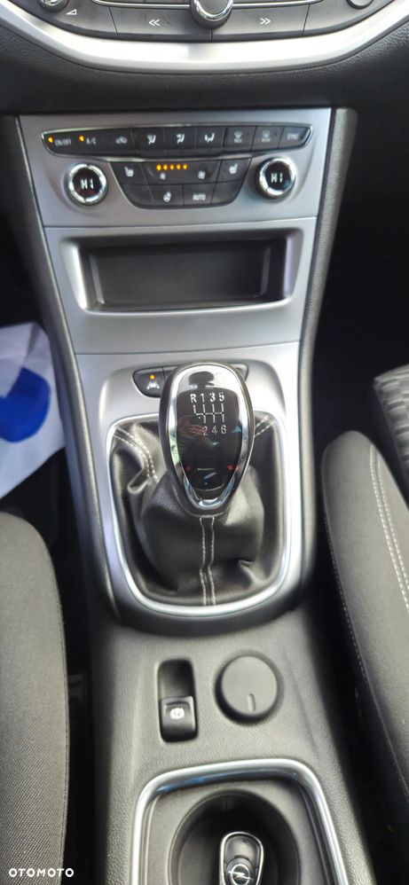 Opel Astra 1.6 D (CDTI) Start/Stop Innovation - 29