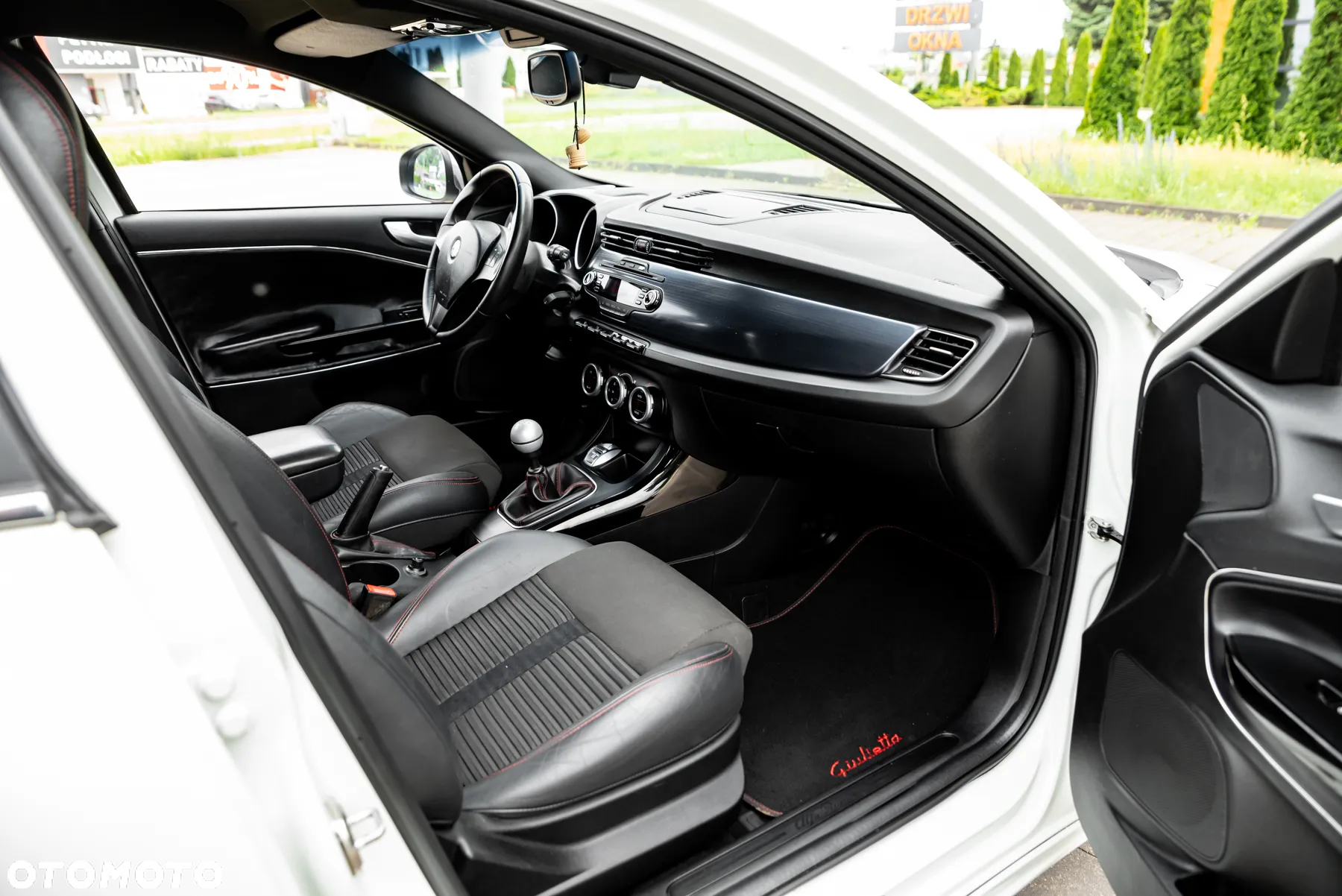 Alfa Romeo Giulietta 1750 TBi Quadrifoglio Verde - 15