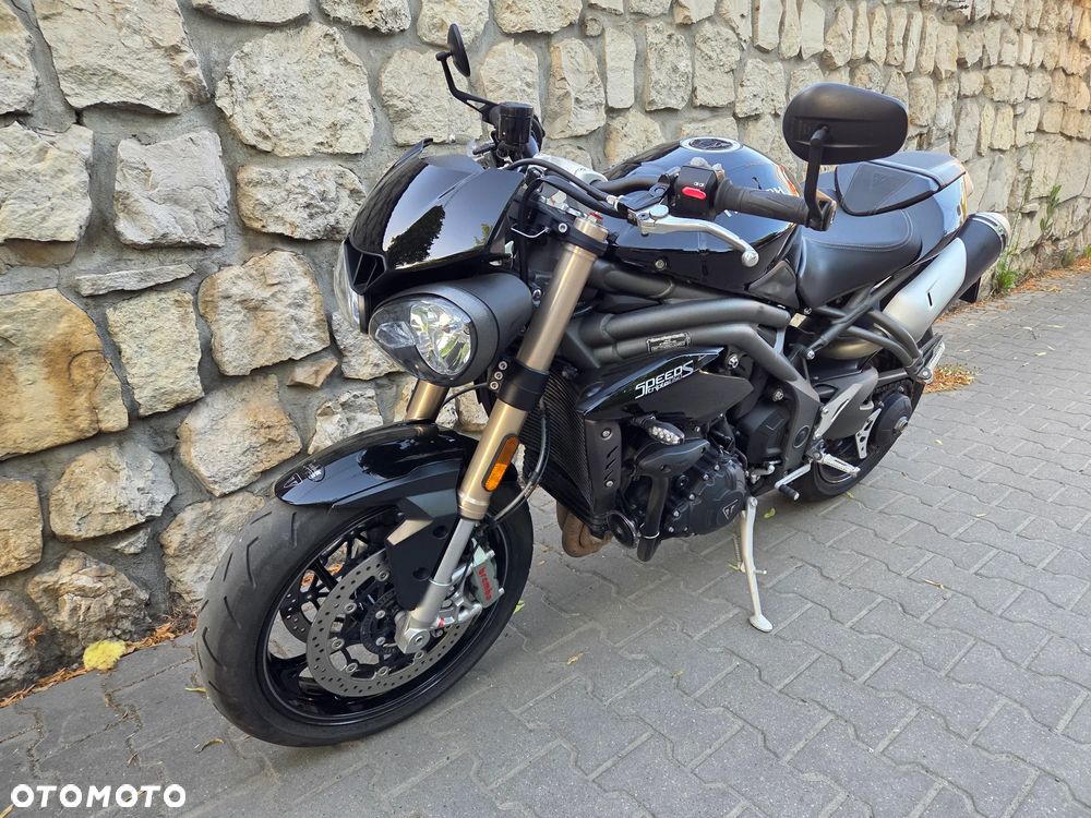 Triumph Speed Triple - 1