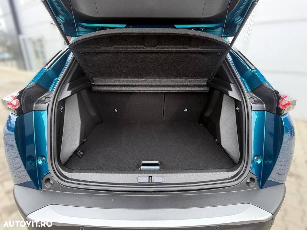 Peugeot 2008 1.2L e-DCS6 MHEV GT - 14