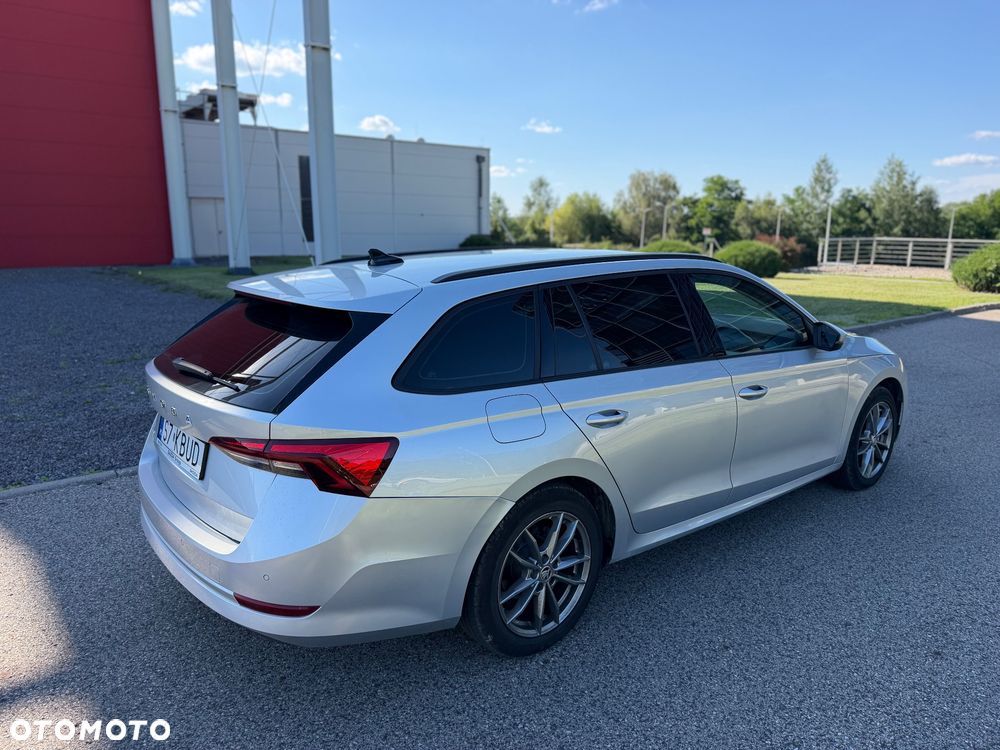 Skoda Octavia 2.0 TDI DSG Ambition - 10