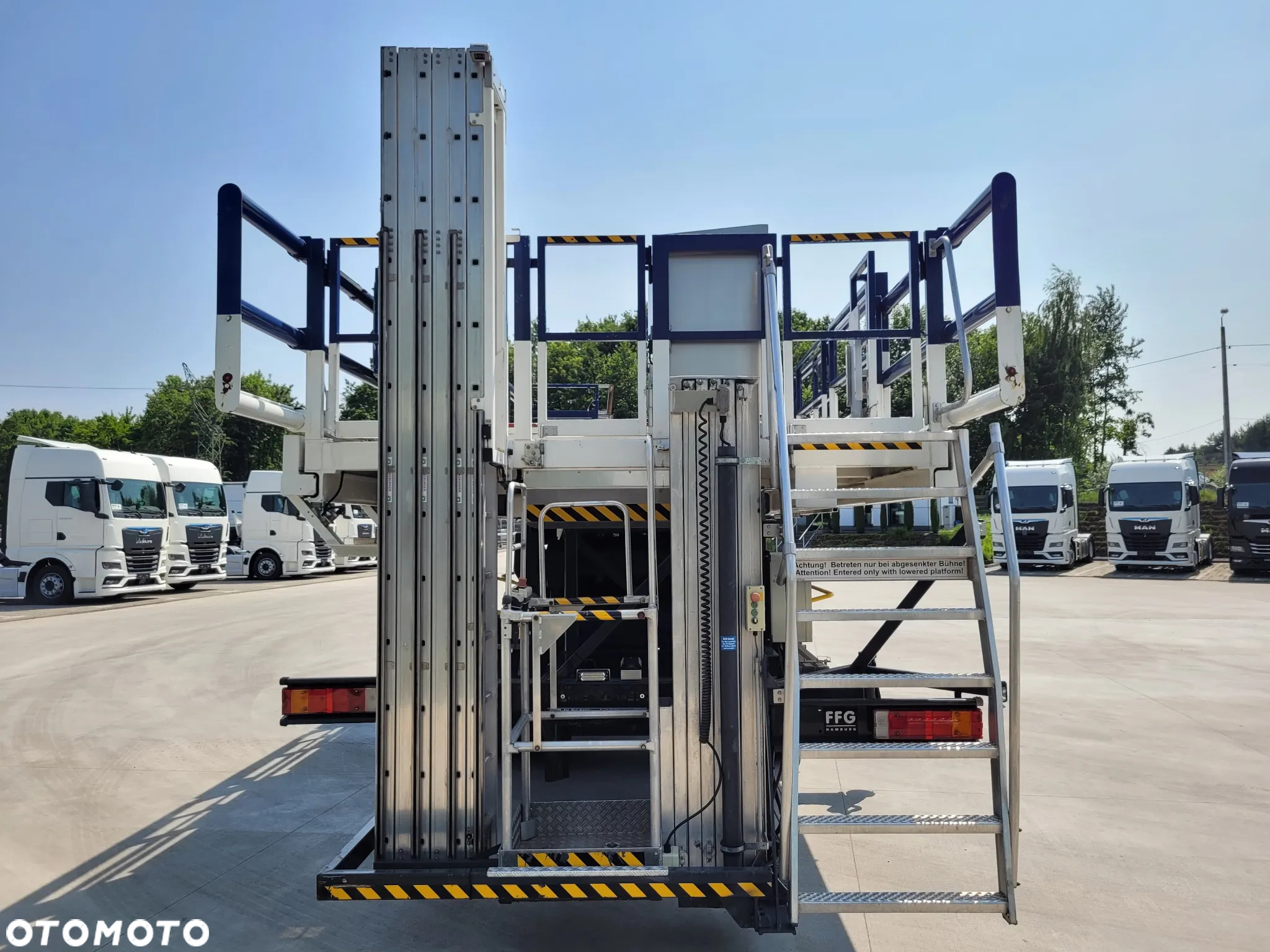 Iveco EUROCARGO 180E25 / PONOŚNIK KOSZOWY / PLATFORMA - 9