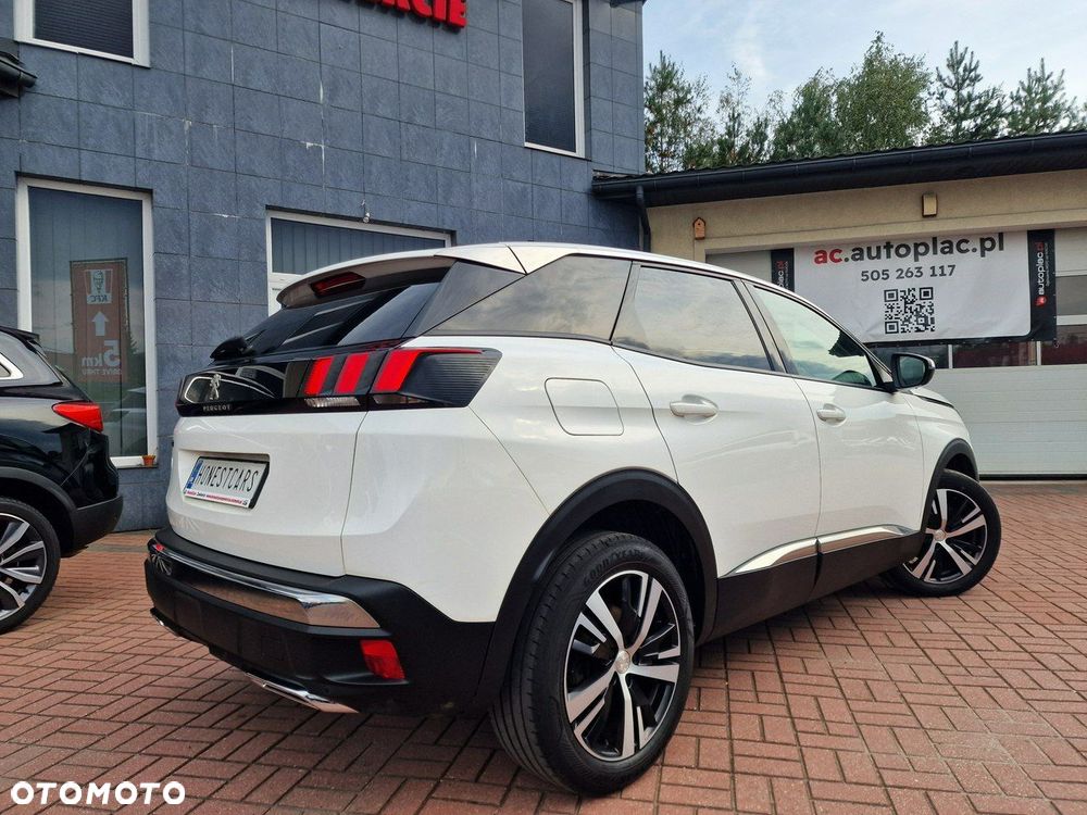 Peugeot 3008 1.2 PureTech Allure S&S - 17