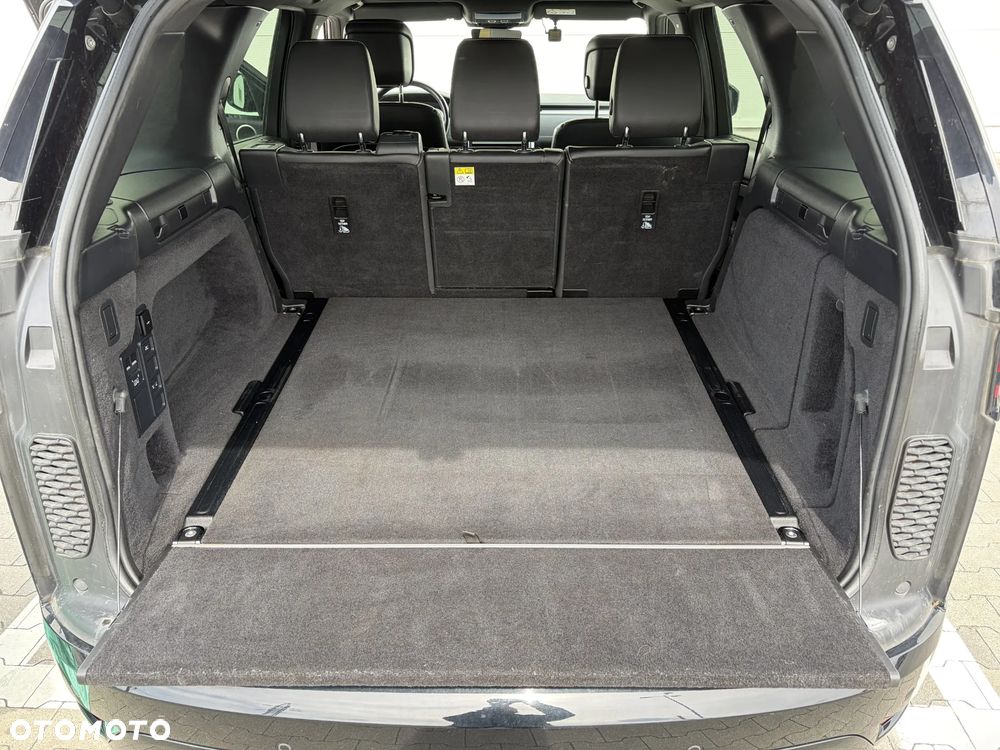 Land Rover Discovery 2.0 P300 R-Dynamic SE - 37