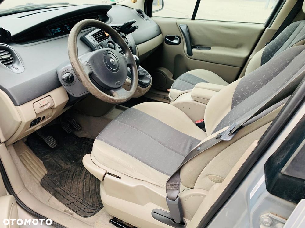 Renault Scenic 1.6 16V Privilege - 23