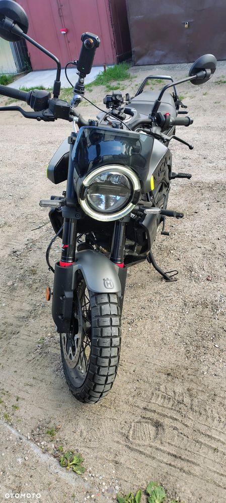 Husqvarna Svartpilen - 7