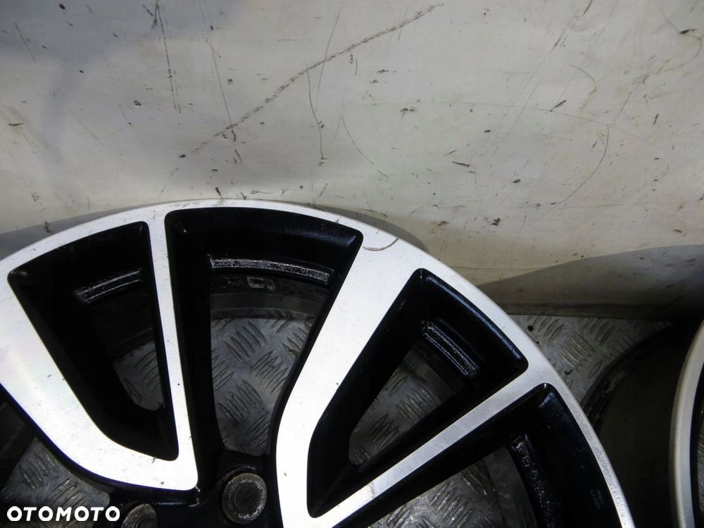 NISSAN X-TRAIL T32 FELGI ALUMINIOWE 7JX19 ET40 5X114,3 14- - 10