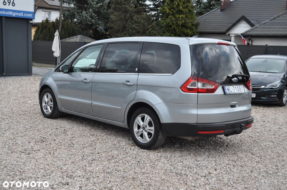 Ford Galaxy 2.0 TDCi Ghia - 11