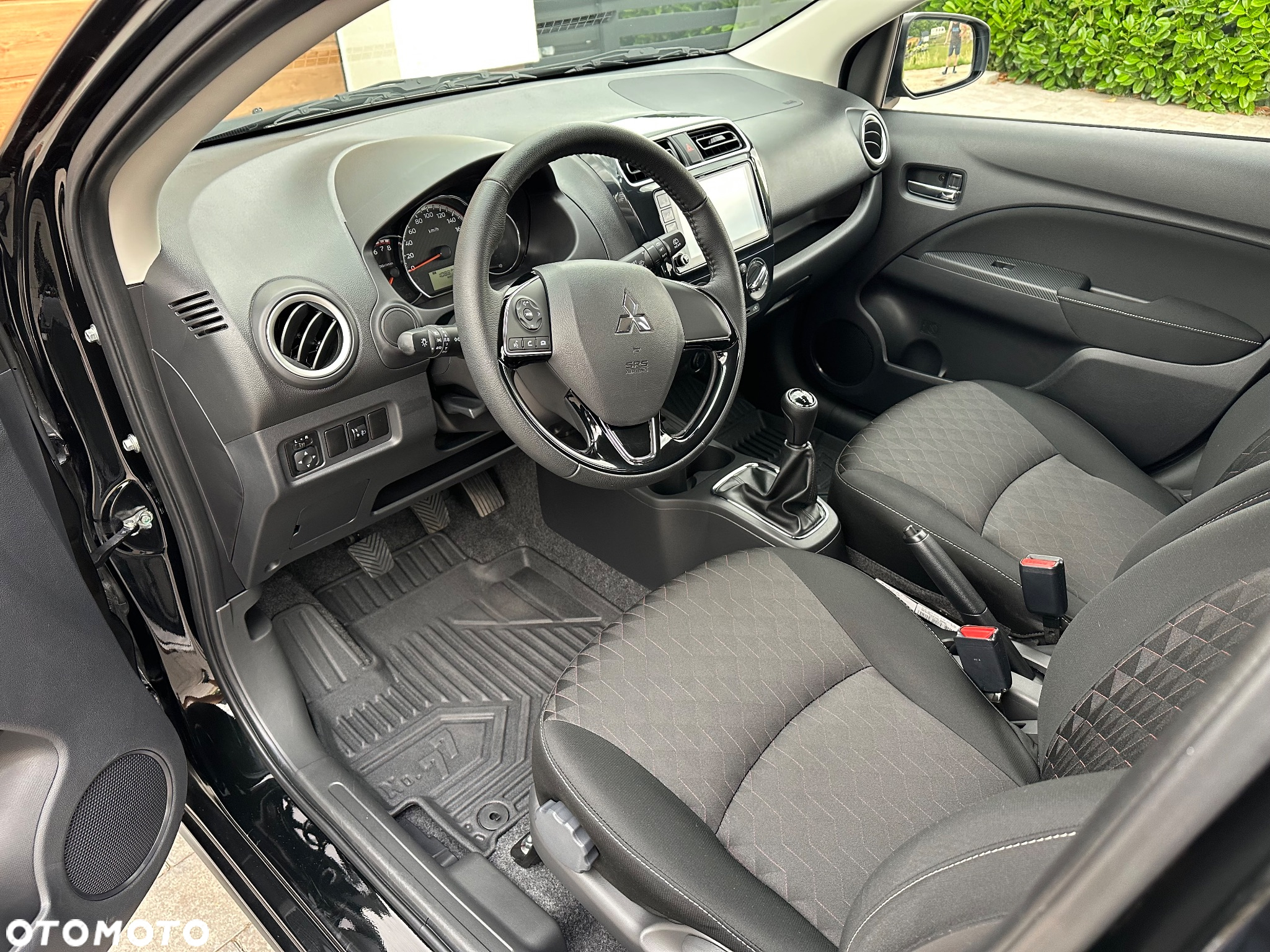 Mitsubishi Space Star 1.2 AS&G Intense - 3