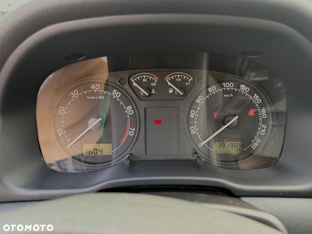 Skoda Octavia 1.8T Tour Plus Ice+ - 11