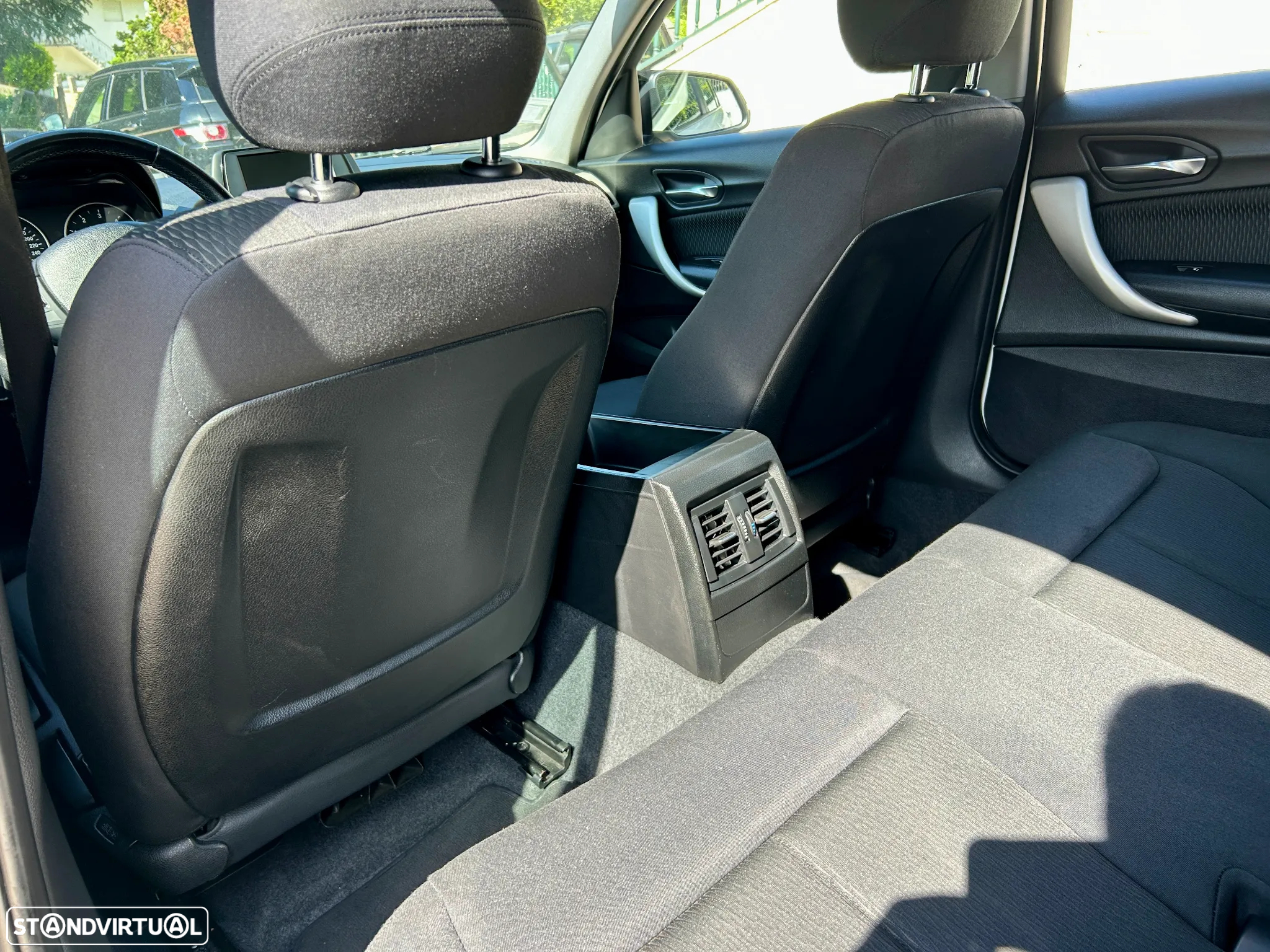 BMW 120 d Line Urban - 18