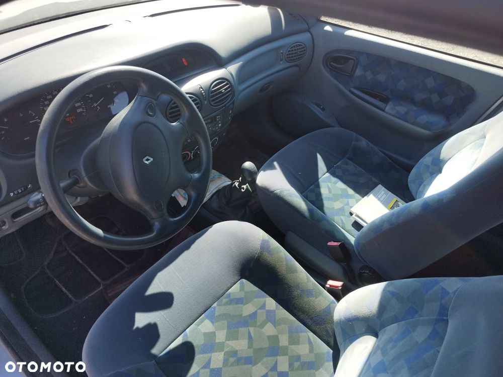 Renault Megane - 13