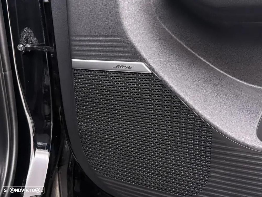 Hyundai Santa Fe 1.6 Plugin-Hybrid 4WD 7L Signature - 22