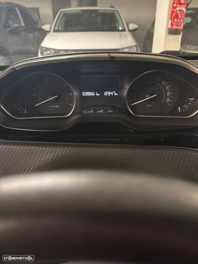 Peugeot 208 PureTech 82 Start & Stop Style - 6