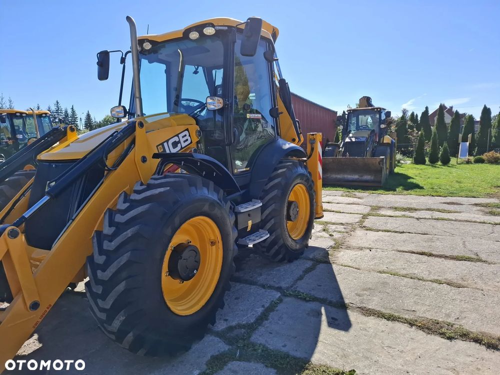 JCB 4CX - 9