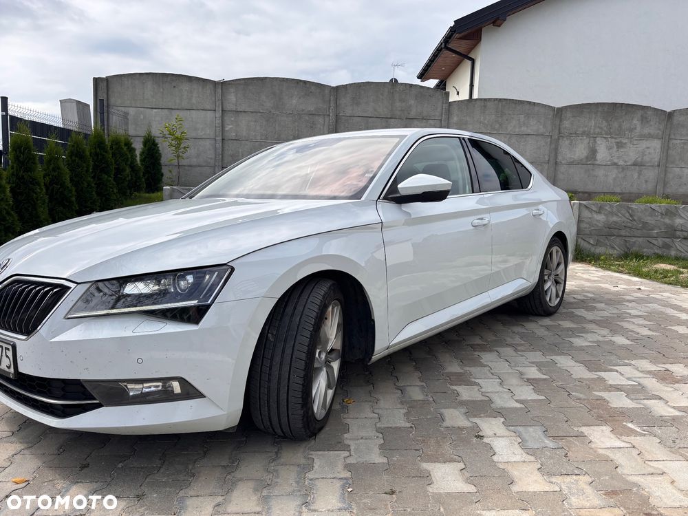 Skoda Superb 2.0 TDI SCR Style DSG - 11