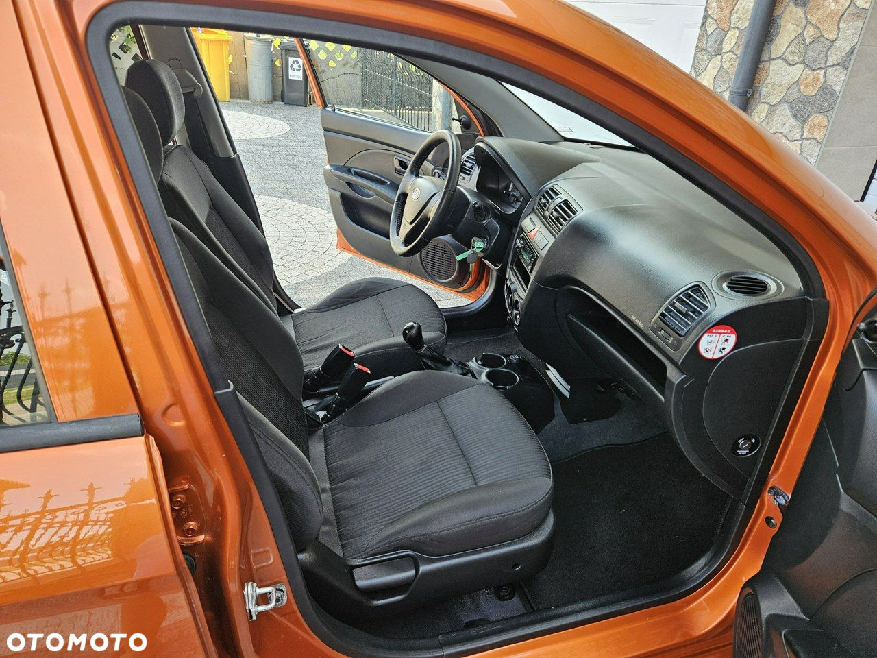 Kia Picanto - 10