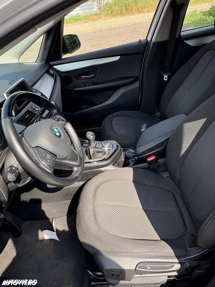 BMW Seria 2 218i Active Tourer - 10