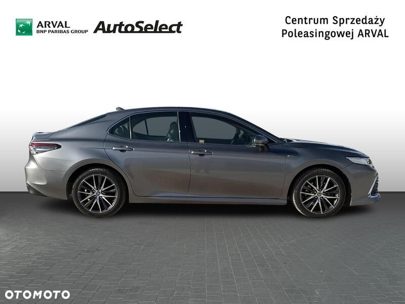 Toyota Camry 2.5 Hybrid Executive CVT - 8