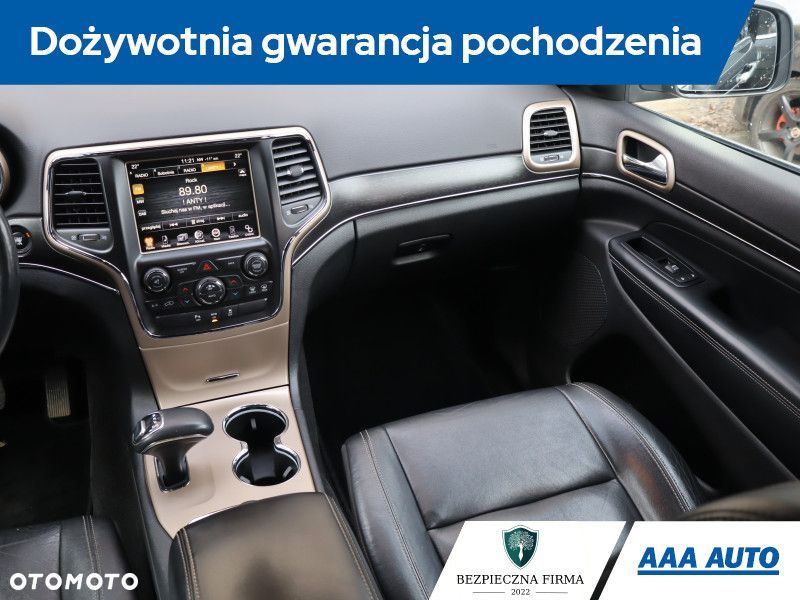 Jeep Grand Cherokee - 10