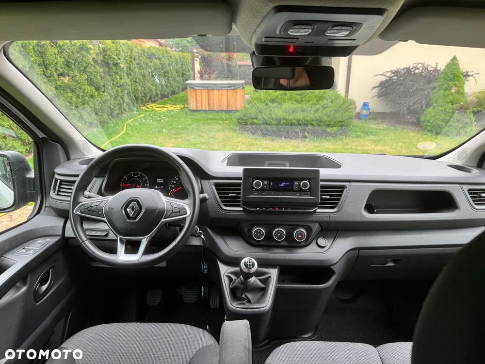 Renault Trafic - 10