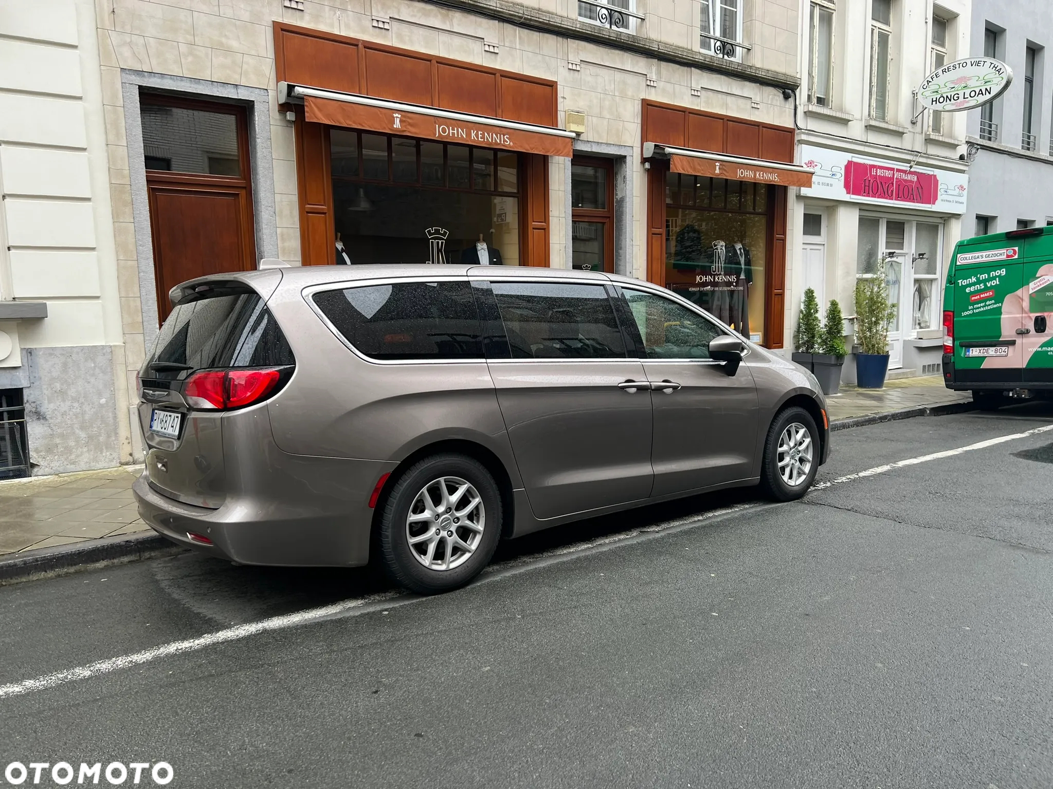 Chrysler Pacifica - 17