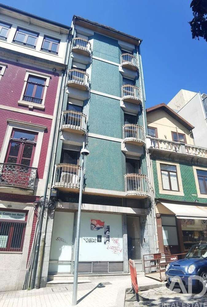 Apartamento T2 em Cedofeita, Santo Ildefonso, Sé, Miragaia, São Nicola - Grande imagem: 2/8